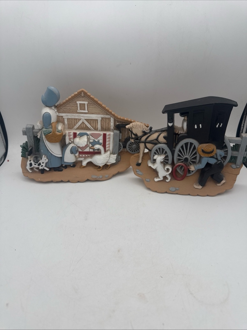 Vtg 1995 Burwood Products Amish Wall Plaques Set 2 Barn Buggy Country 3340